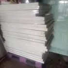 عجانة خبز نضيف مع طاولات عجين للبيع الموقع نجران