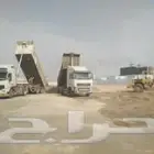 تأجير قلابات سكس وشيولات وبكلينات وتريلات للحفر والتسوية