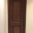 تصنيع ابواب خشب بي شكل جميل