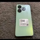 جوال lnfinix فيه كسر فشاشه واضح قدامك ومعه شاحن