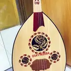 عود موسيقي للعزف والتعليم