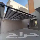 مظلات متحركة يدوية