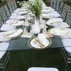 تاجير طاولات زجاج وكراسي شفاف