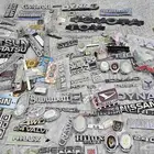 شعارات. علامات لستكرات سيارات كلاسك