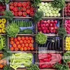 مطلوب متفرغ معه سياره لتوصيل طلبات الخضار والفواكه