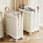 ملابس نساءي وبناتي واطفال وشنط