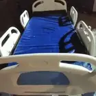 سرير طبي كهربائي