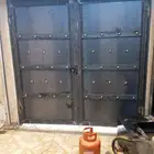 باب حديد ديكور قديم