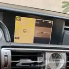 للبيع شاشه لكزس is 350