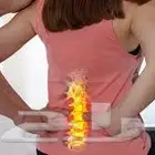 معالج بالطب البديل