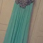 فساتين مستعمله وجديده