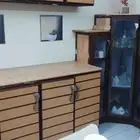 مطبخ نظيف وقوي وواسع من داخل وكراسي والله نظيفه وخشبه قوي