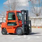 رافعات شوكية للايجار في الرياض فوركلفت forklift for rental i