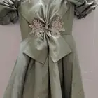 فساتين للبيع لبسه واحده بس حق خطبه مده اللبسه ساعتين