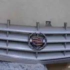 للبيع شبك امامي كاديلاك اسكاليد 2002 إلى 2006 وكالة GM