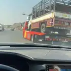 سطحه لنقل السيارات بحرة