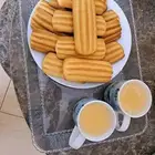 يوجد لدي بسكويت شاي وكعك كما في الصوره
