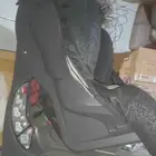 كار سيت للطفل وملابس مستعملة للأطفال .