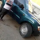 يوجد لدينا مكاين زجاج باجيرو ربع هاندل وكتبه خلفيه باجيرو