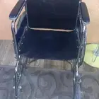 كرسي متحرك لذوي الاحتياجات الخاصة