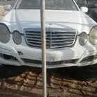 مرسيدس اي 211 موديل 2007 مقاس 350 يوجد لي جميع قطع غيار تشلي