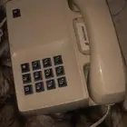 تلفون ارضي موديل قديم شغال