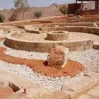 معلم في جميع اعمال الحجر