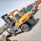 رافعات شوكية للايجار
