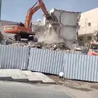 هدام مباني واسترحات وعماير داخل المدينه مع ترحيل