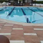 مدرب سباحه