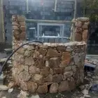 معالم حجر كبير وسغير