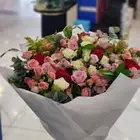 تنسيق ورد وهدايا وباقات وفازات بطريقه احترافيه بسعر مميز