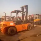 رافعات شوكية وجي سي بي للإيجار شهري يومي مشوار اتصل نصل