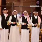 قهوجيين وصبابين كراسي وطاولات سماعات زل.