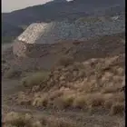 بكلين لبنا الحجر وقص الا اراضي وهدد العماير متوجدين في محايل