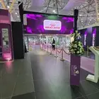 شاشات عرض عملاقة