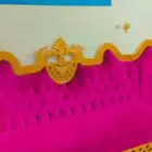 كنب مخمل فوشي بحالة جيدة استعماله خفيف زاوية مع مساند يأخذ