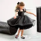تصميم وخياطة الفساتين البناتية الفخمة