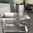 طاولات استانلس استيل
