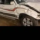 تشليح جيب لاندكروزر الموديل 2006 بيع غيار فقط
