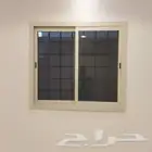 فني المنيوم تفضل شبابيك و ابواب ومطابخ وصيانةجميع اعميل