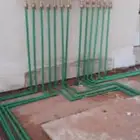 سباك كهربائي الخرج