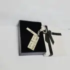 هدايا متنوعه فخمة بالاسم  شف الصور