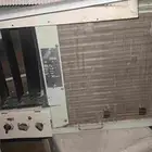 مكيف شباك ومكيف اسبلت للبيع مستخدم بس اربعه اشهر