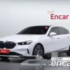 BMW - 520i (G60) 2024 نظيفة جدا