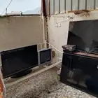 عندي ثلاث بلازما اثنين كبير واحد وسط مع تلفزيون عادي وسيفرين