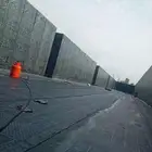 مقاول عازل. جده