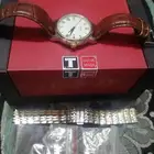 ساعة تيسوت سويسرية