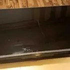 شاشه للبيع ال جي خربانه من غير اي ملحقات
