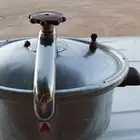 قدر كاتم سب قديم نظيف نظيف مافيه تنسيم بيظاوي